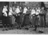 Maeve ganz Links 2ter Preis Baby Show 1944